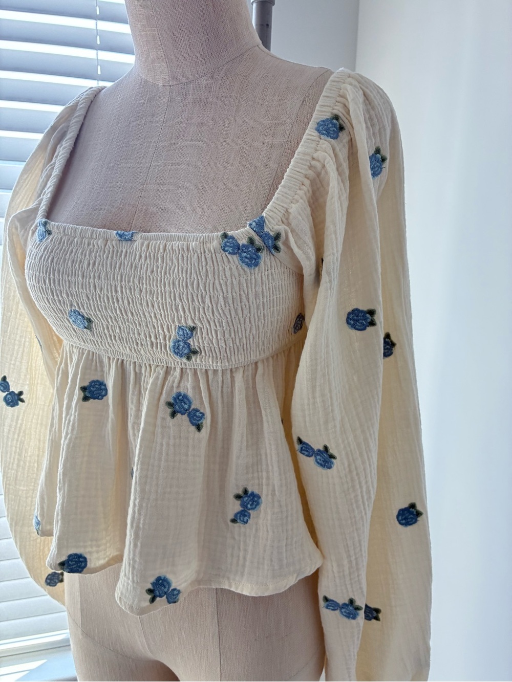 Altar'd State Women's Olivia Cream Embroidered Babydoll Cotton Blouse - Picture 2 of 9